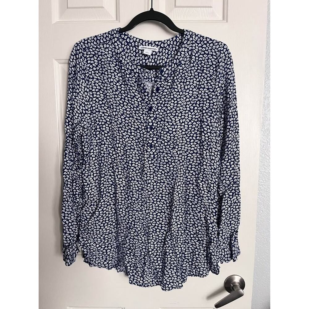 New Women’s Long Sleeve Blouse Size Large